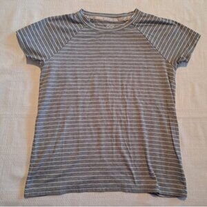 Athleta Girl girls size XL or 14 gray & white striped short sleeve shirt EUC